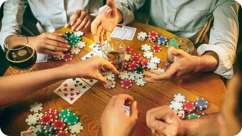 Zestaw-do-Pokera-300-Zetonow-Zetony-Texas-Poker-Walizka-Karty-Mocny-Kostki-Nazwa-Zestaw-do-pokera.webp