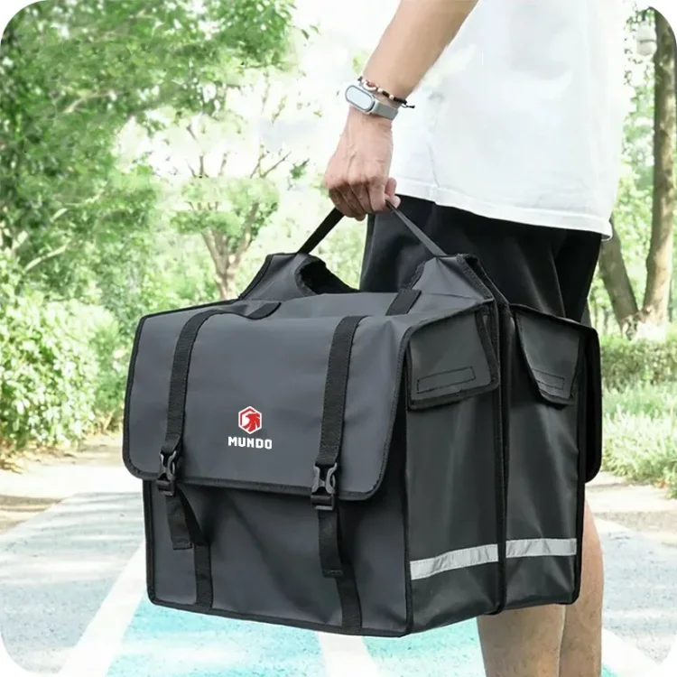 torba-sakwa-rowerowa-na-bagaznik-rowerowy-z-uchwytem-do-transportu.webp