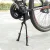 podwojna-nozka-stopka-rowerowa-centralna-do-roweru.webp
