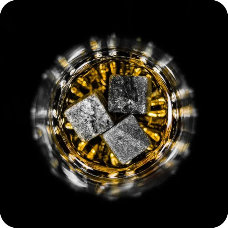 kamienne-kostki-do-drinkow-6.webp