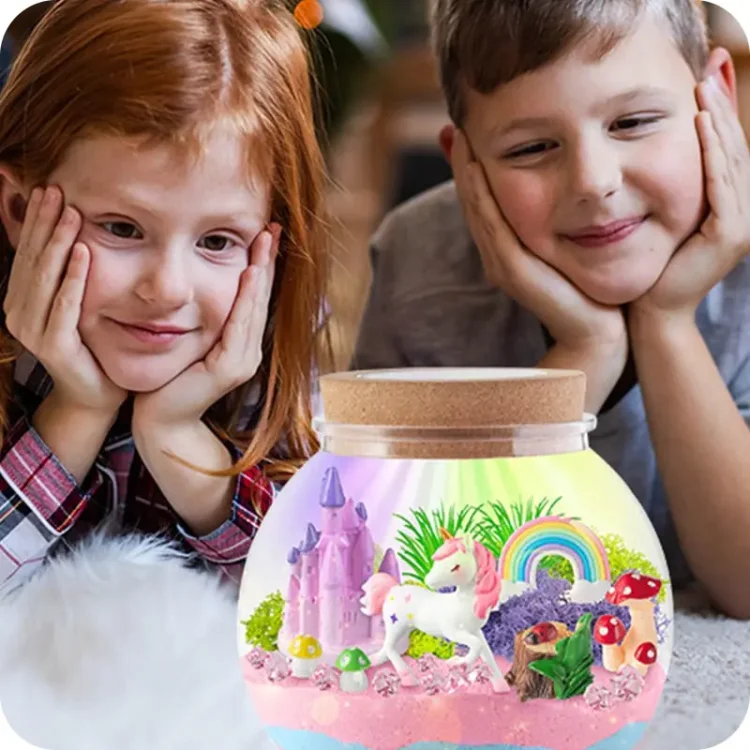 lampka-nocna-kula-z-jednorozcem-piaskiem-kolorowa-magiczna-lampka-rozne-kolory-podswietlenia.webp